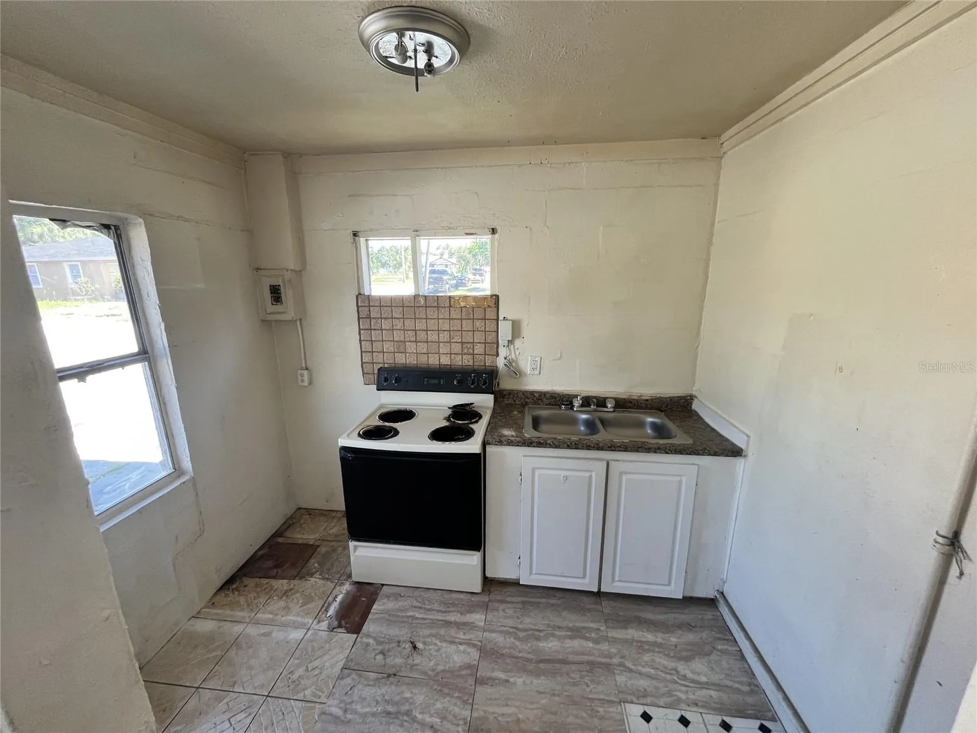 131 B Street Lake Wales FL 33853