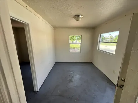 131 B Street Lake Wales FL 33853