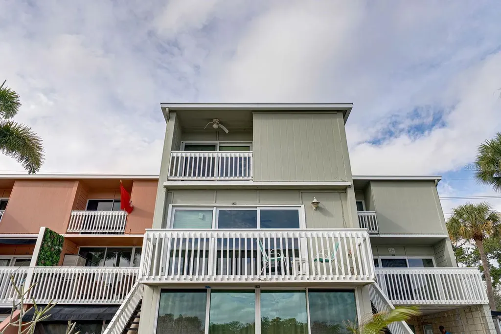 2424 W Tampa Bay Boulevard Tampa FL 33607