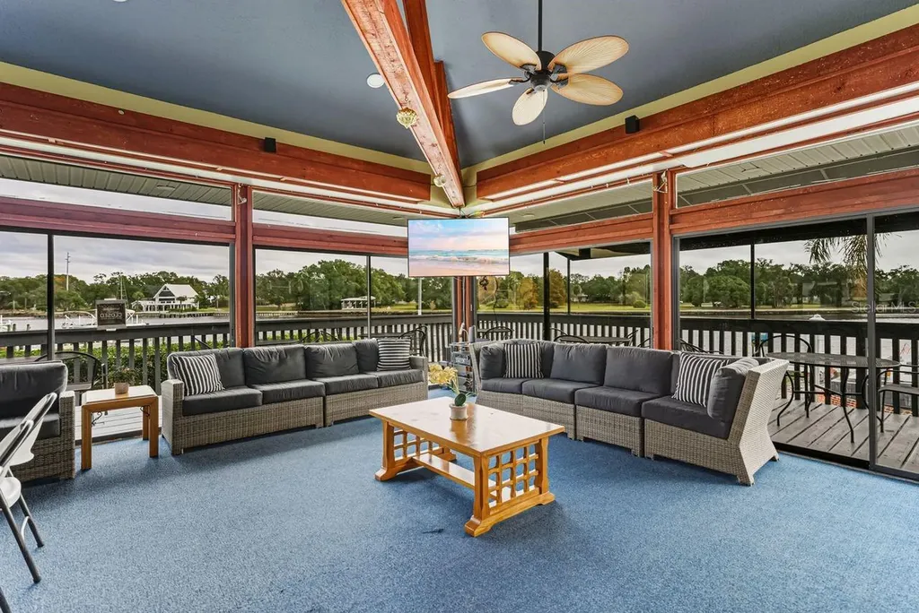 2424 W Tampa Bay Boulevard Tampa FL 33607