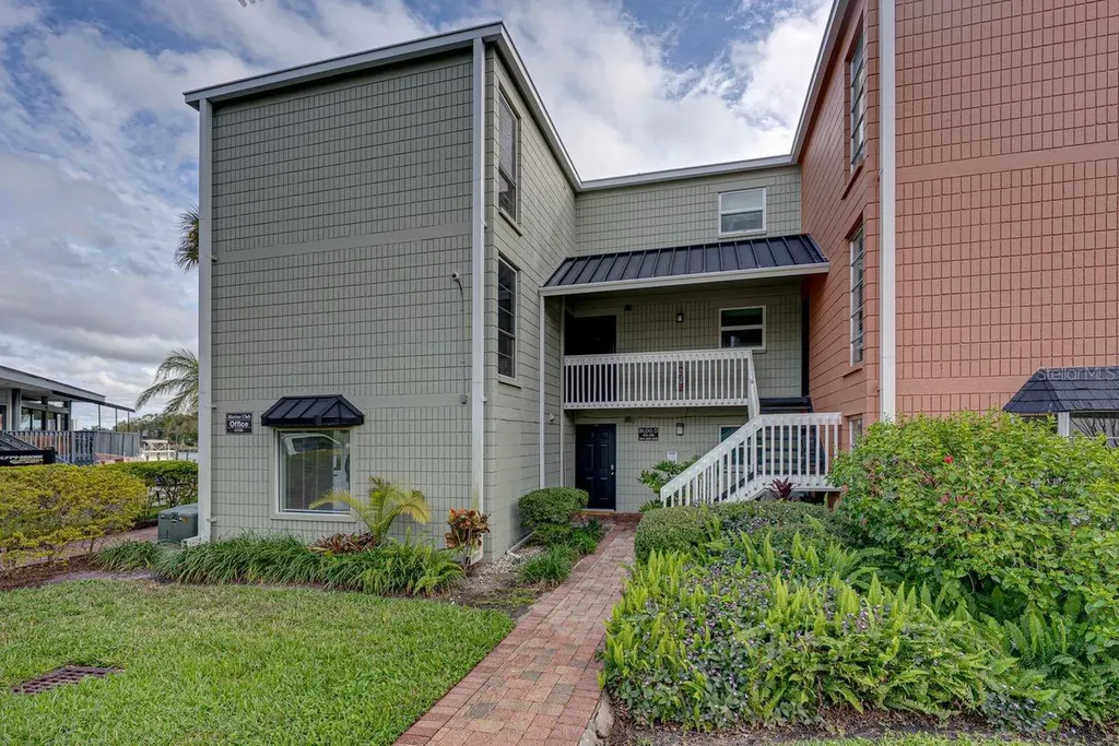 2424 W Tampa Bay Boulevard Tampa FL 33607