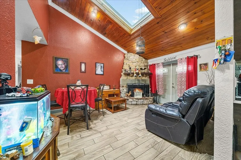 8307 Esperanza Street Orlando FL 32817
