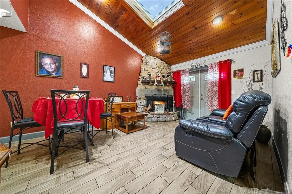 8307 Esperanza Street Orlando FL 32817