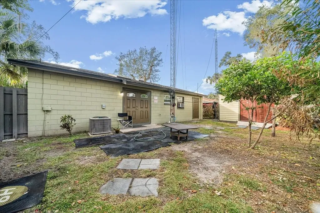 8307 Esperanza Street Orlando FL 32817