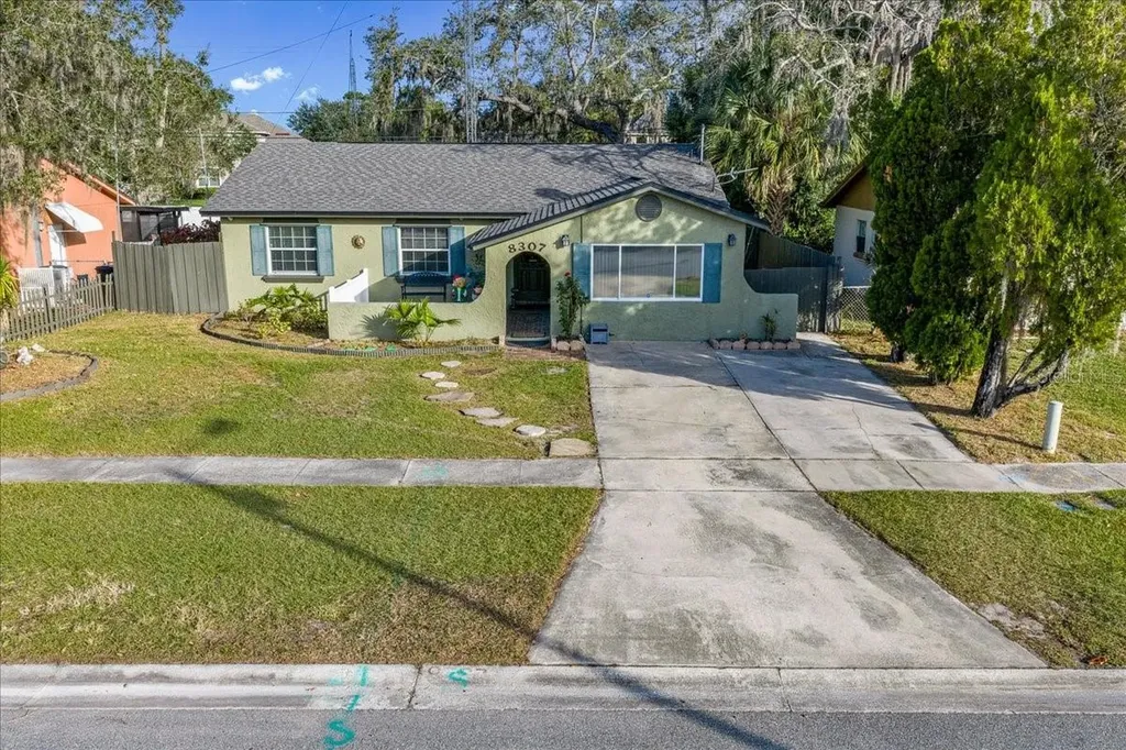 8307 Esperanza Street Orlando FL 32817