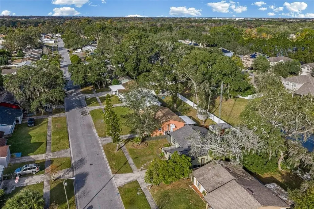 8307 Esperanza Street Orlando FL 32817