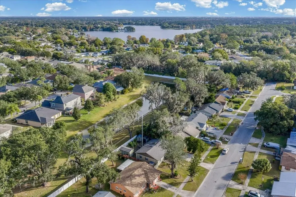8307 Esperanza Street Orlando FL 32817