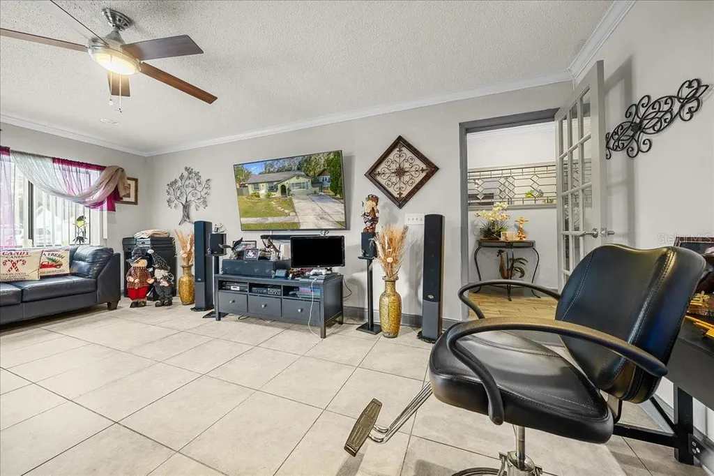 8307 Esperanza Street Orlando FL 32817