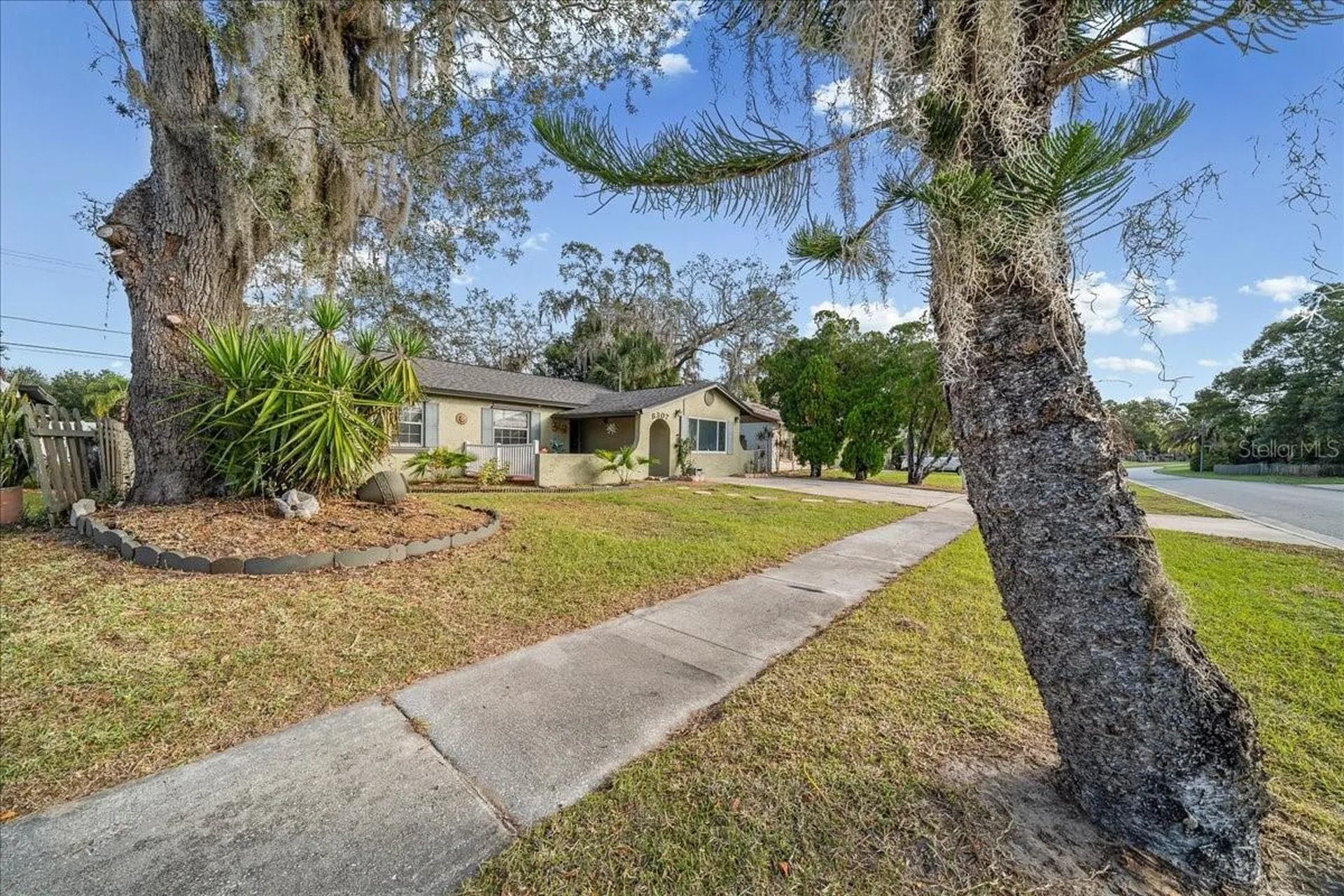 8307 Esperanza Street Orlando FL 32817
