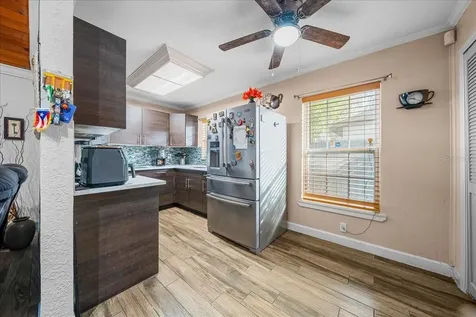8307 Esperanza Street Orlando FL 32817