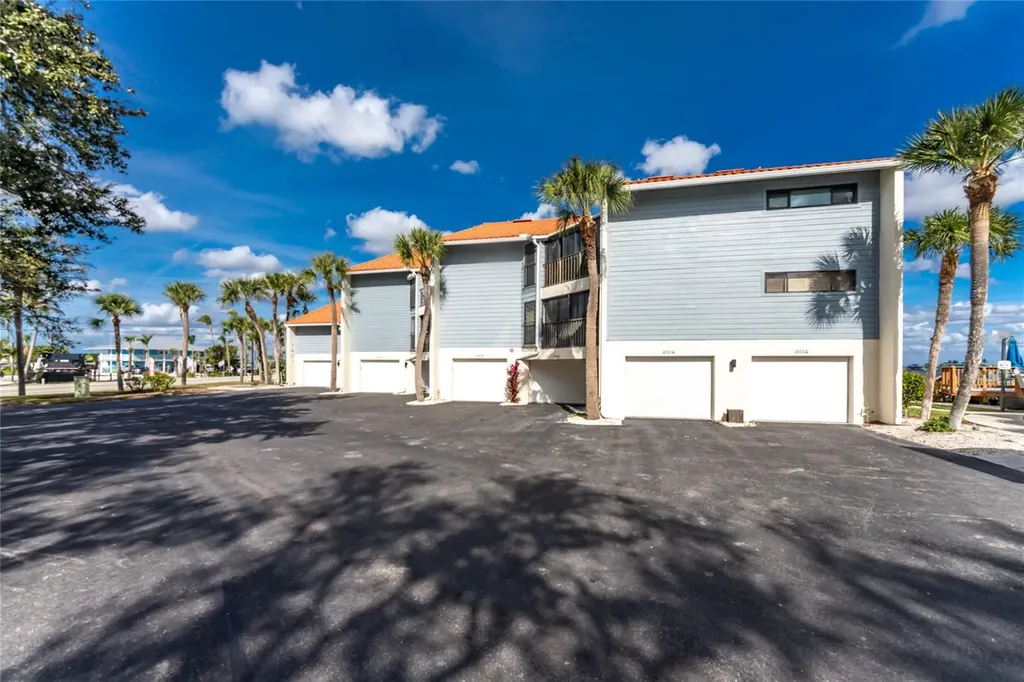 1401 Beach Road Englewood FL 34223