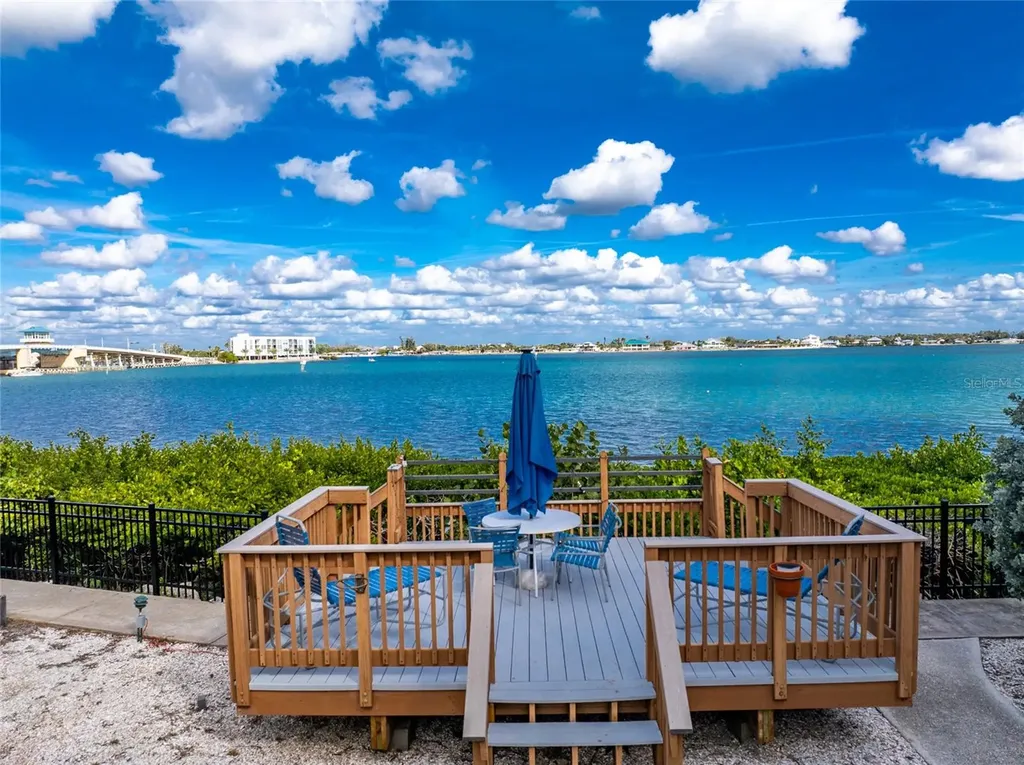 1401 Beach Road Englewood FL 34223