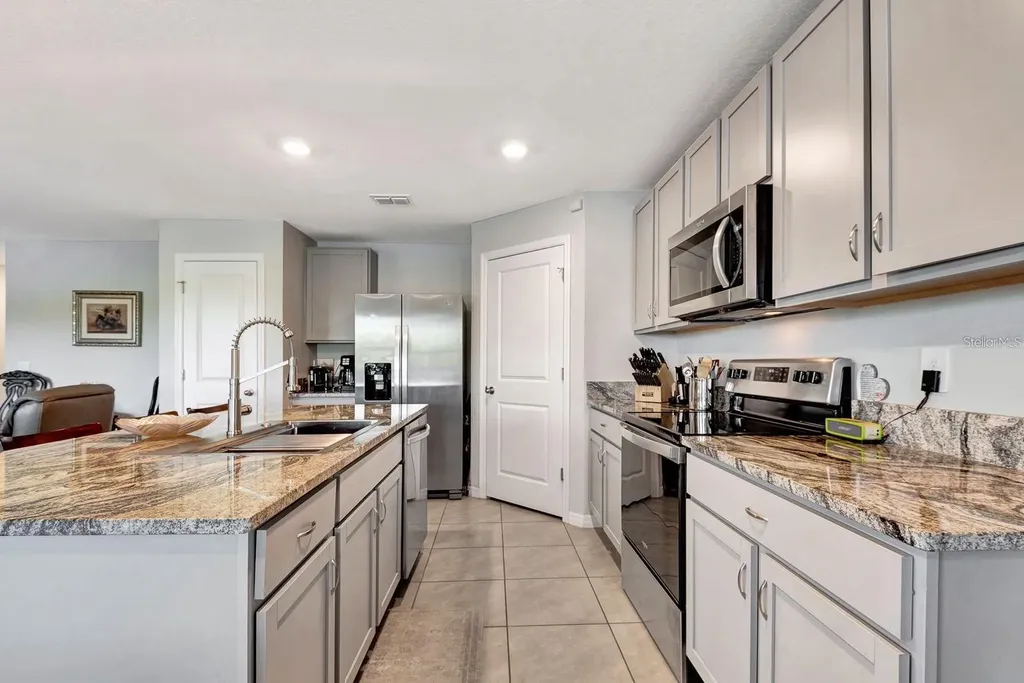 2942 Rock Sound Street Bradenton FL 34208