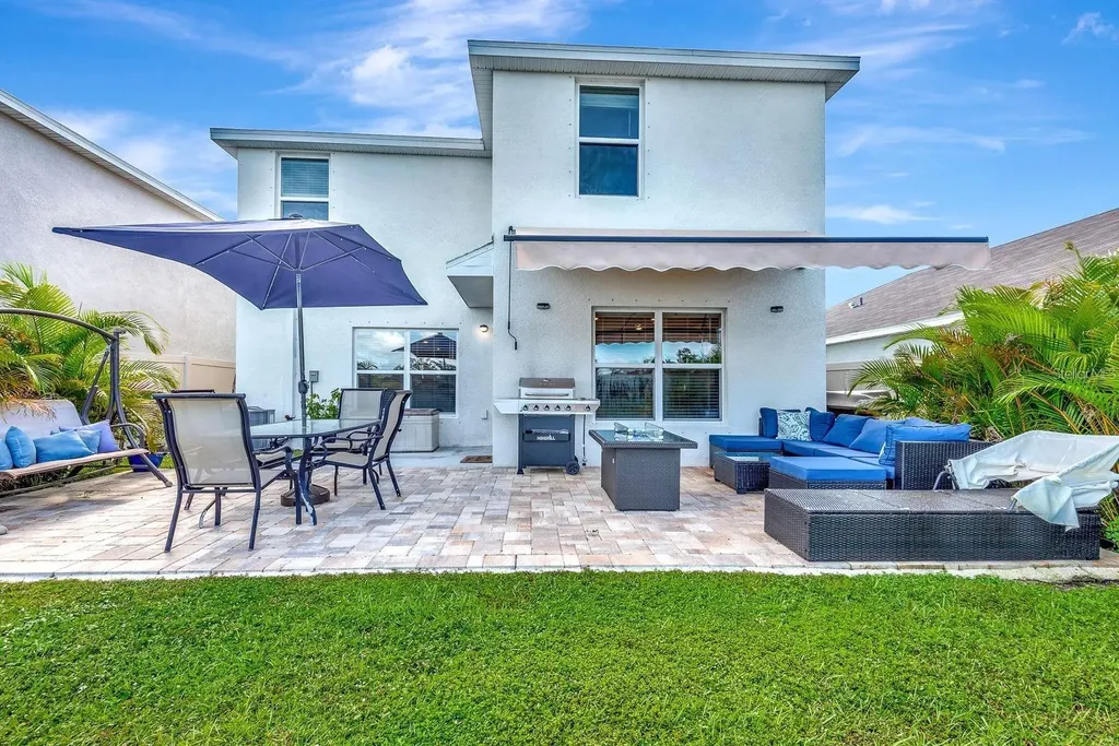 2942 Rock Sound Street Bradenton FL 34208