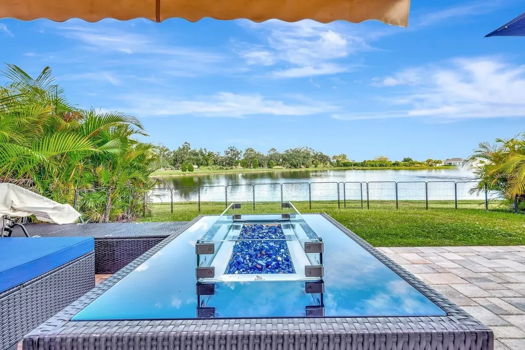 2942 Rock Sound Street Bradenton FL 34208