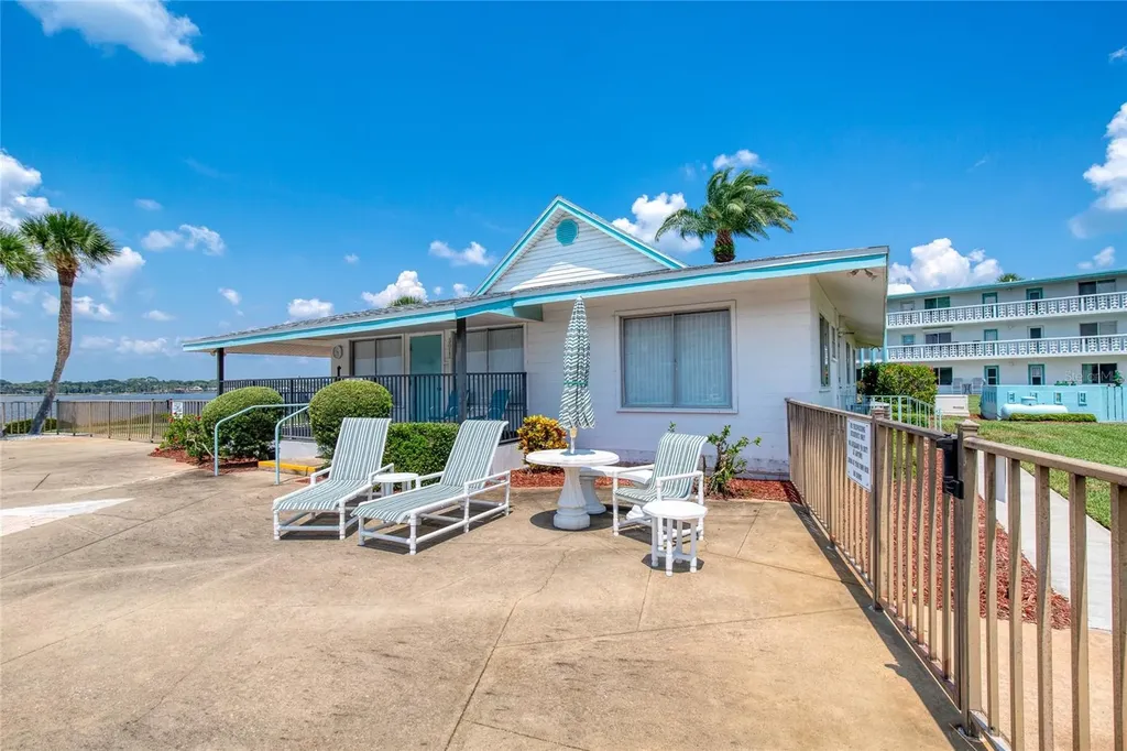 3013 N Halifax Avenue Daytona Beach FL 32118