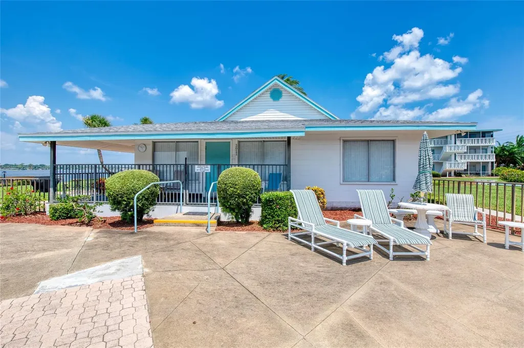 3013 N Halifax Avenue Daytona Beach FL 32118