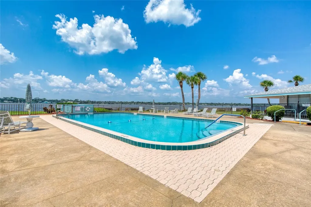 3013 N Halifax Avenue Daytona Beach FL 32118