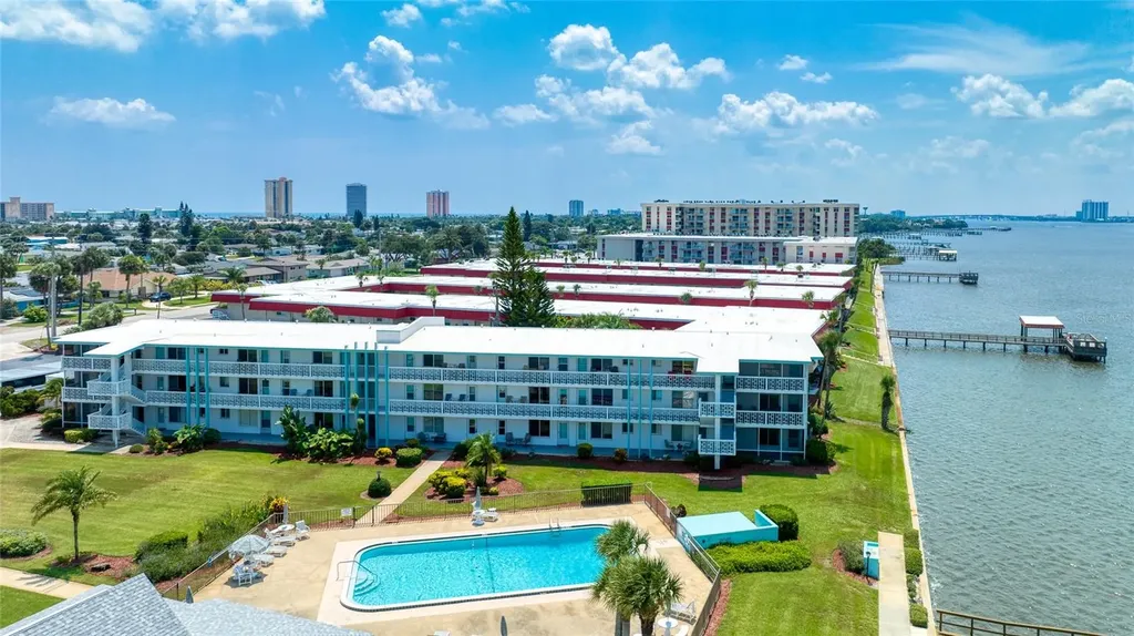 3013 N Halifax Avenue Daytona Beach FL 32118