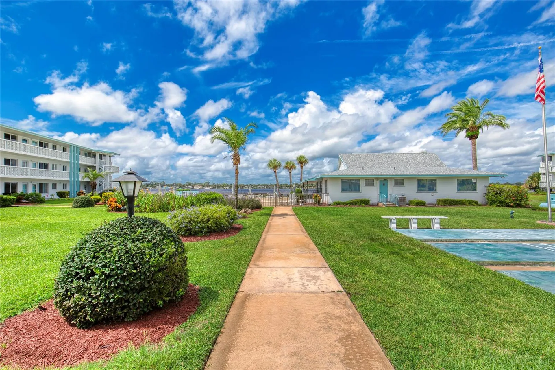 3013 N Halifax Avenue Daytona Beach FL 32118