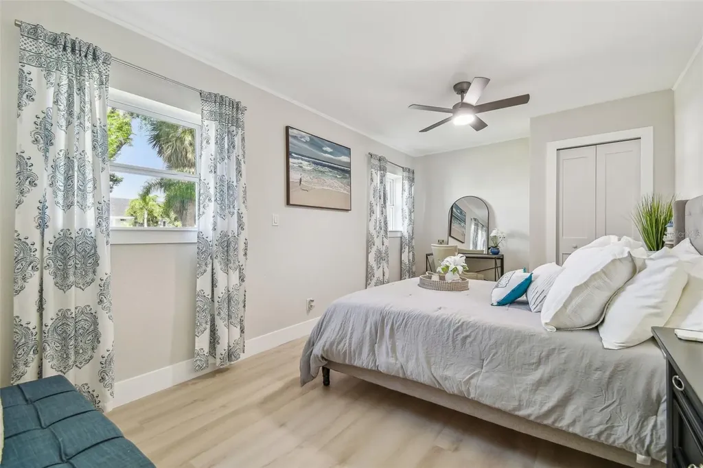3922 Fontainebleau Drive Tampa FL 33634