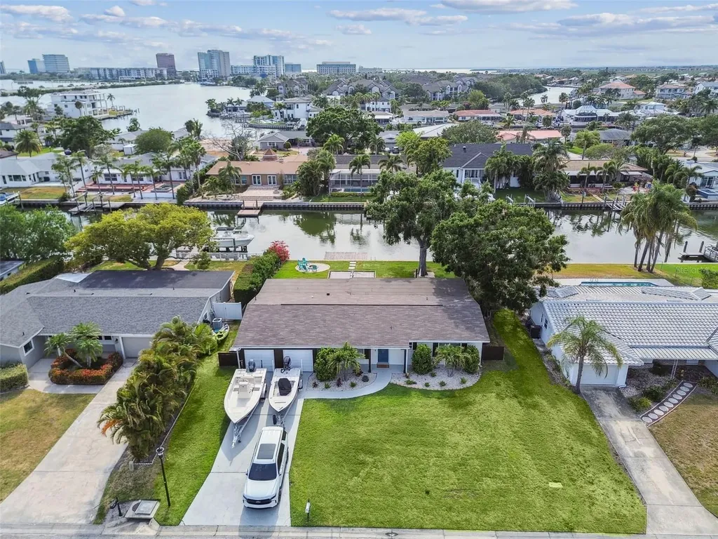 3922 Fontainebleau Drive Tampa FL 33634