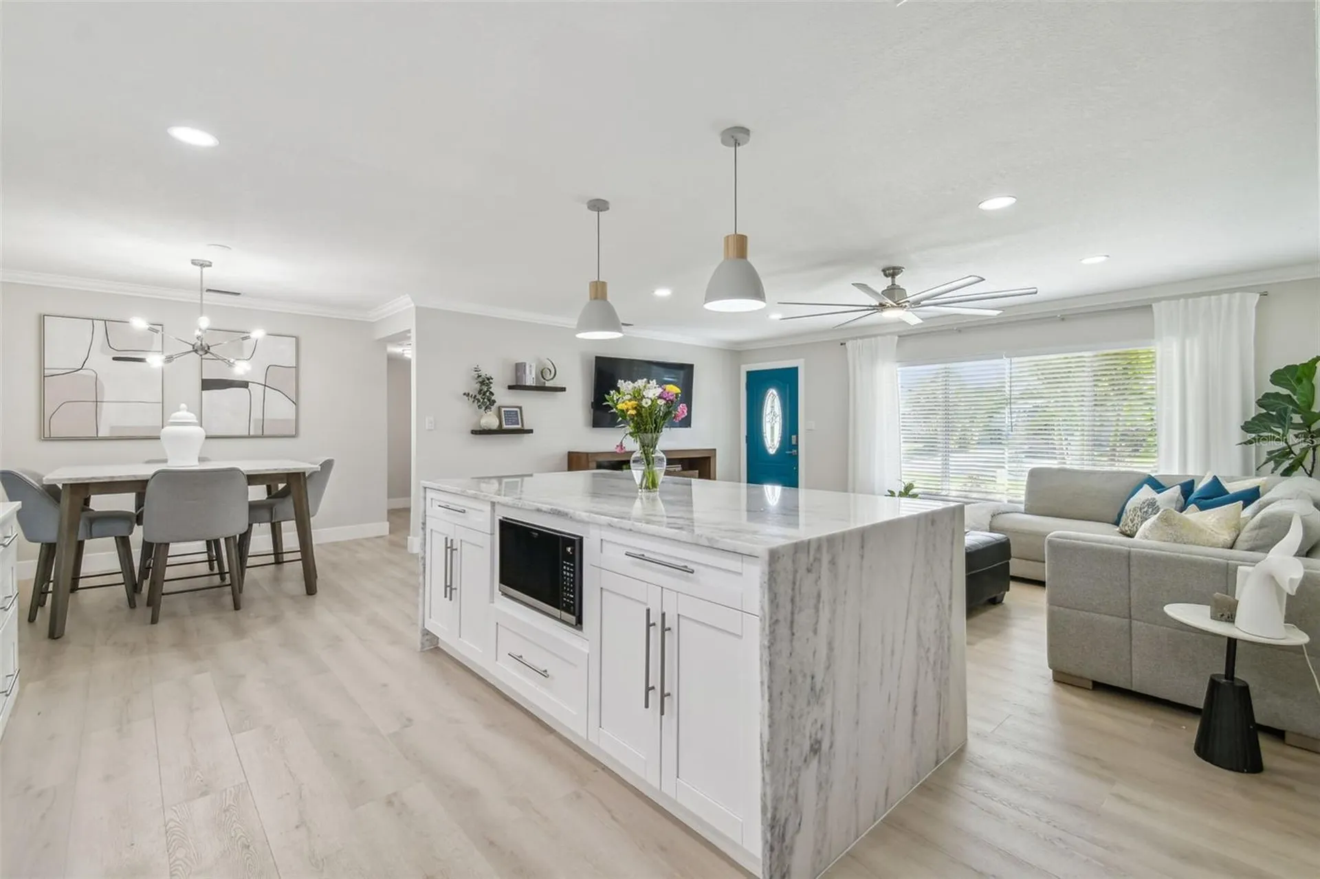 3922 Fontainebleau Drive Tampa FL 33634