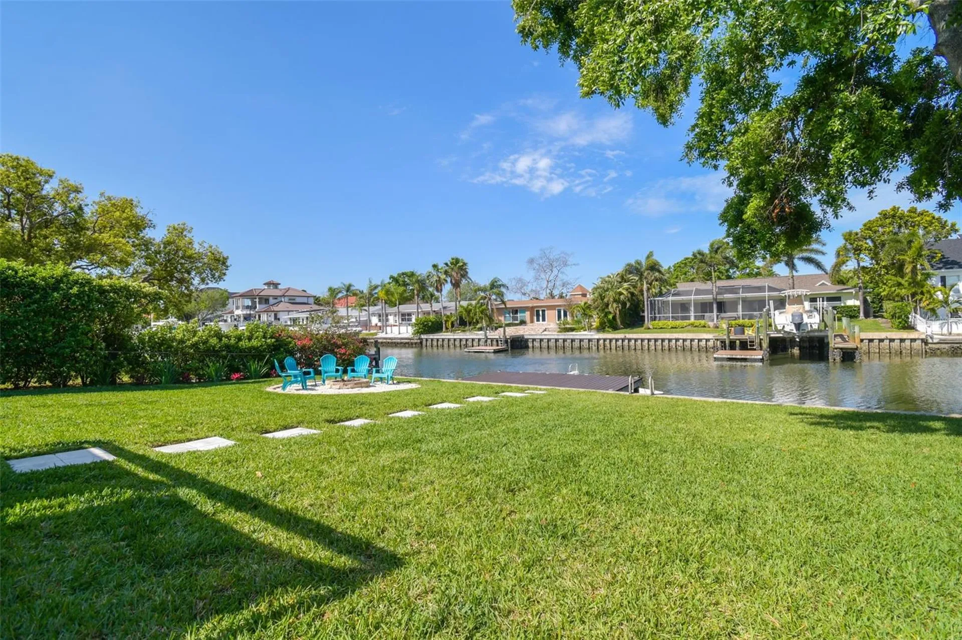 3922 Fontainebleau Drive Tampa FL 33634