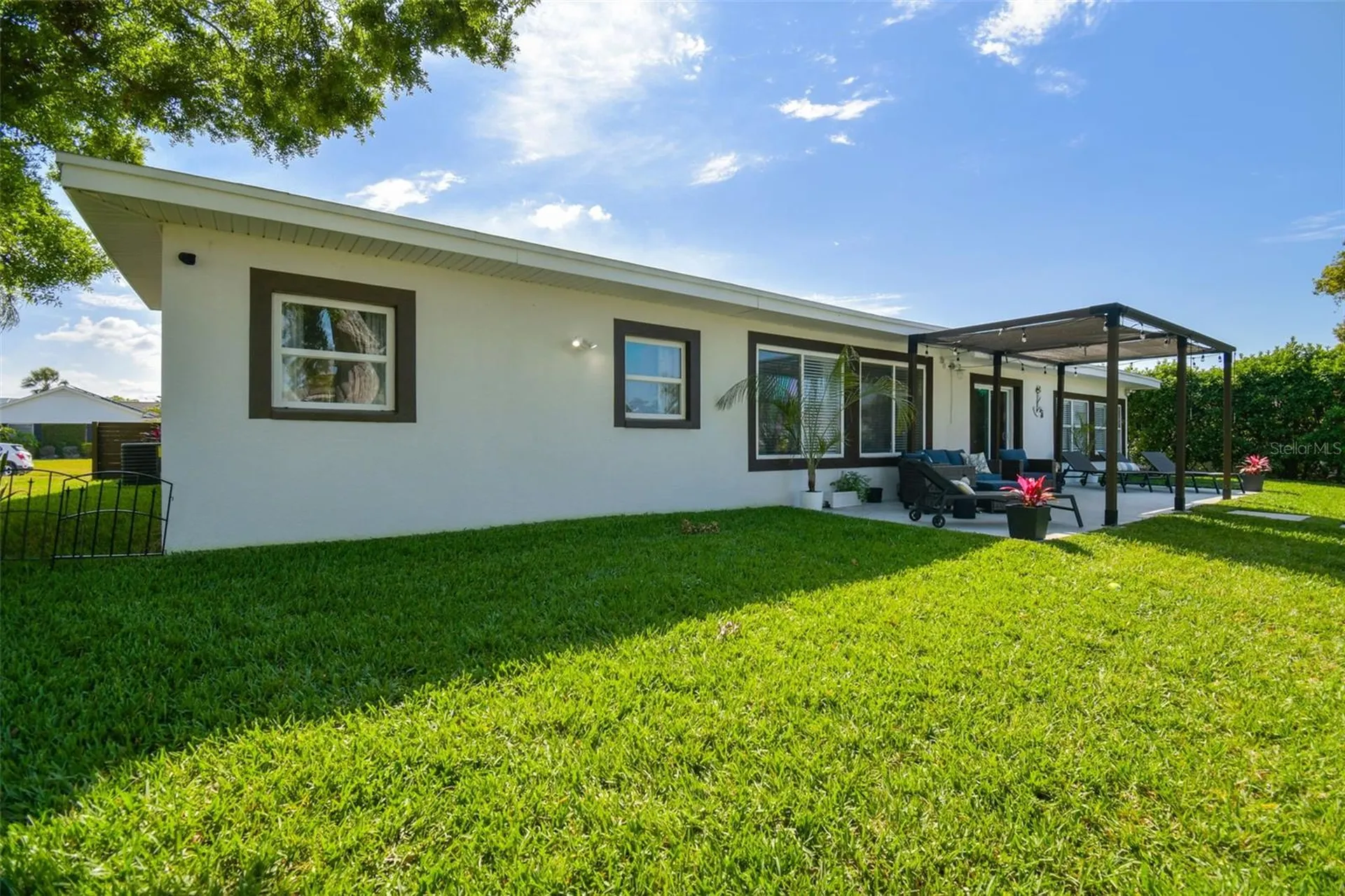 3922 Fontainebleau Drive Tampa FL 33634