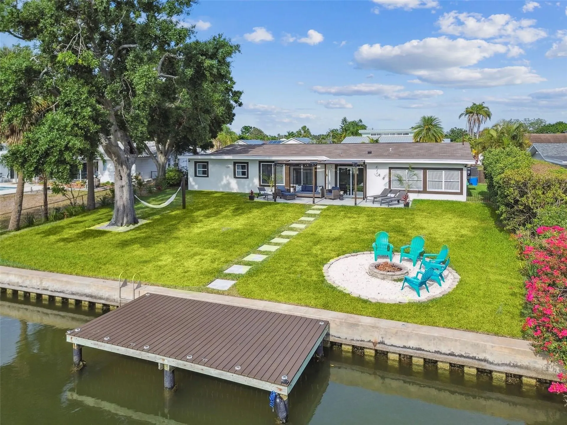 3922 Fontainebleau Drive Tampa FL 33634