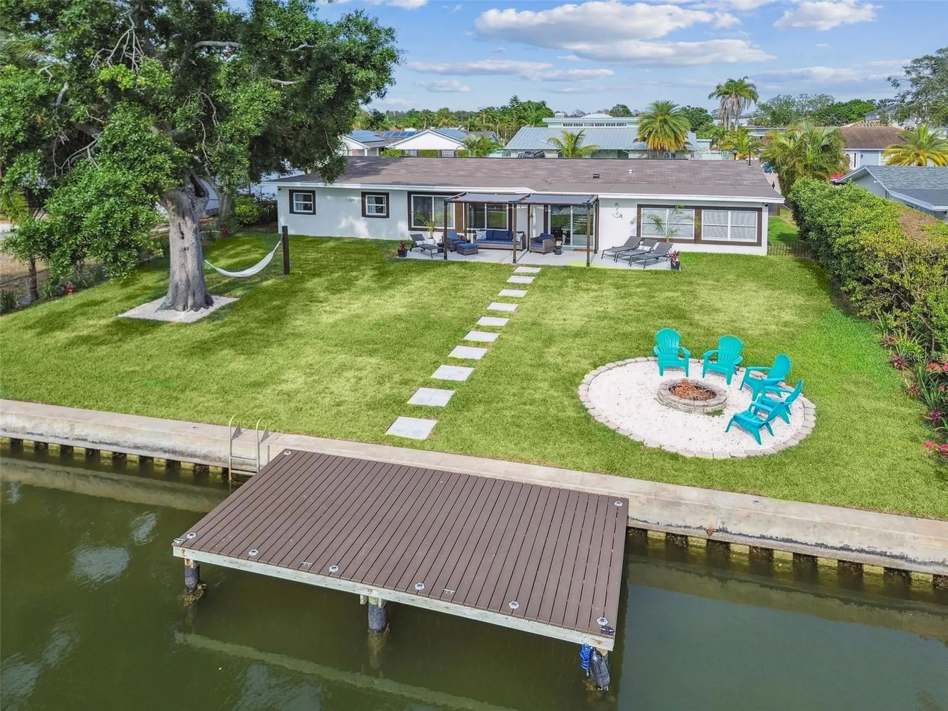 3922 Fontainebleau Drive Tampa FL 33634