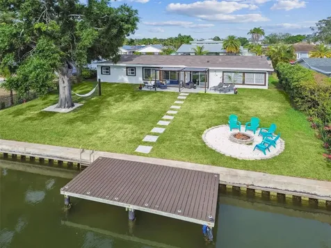 3922 Fontainebleau Drive Tampa FL 33634
