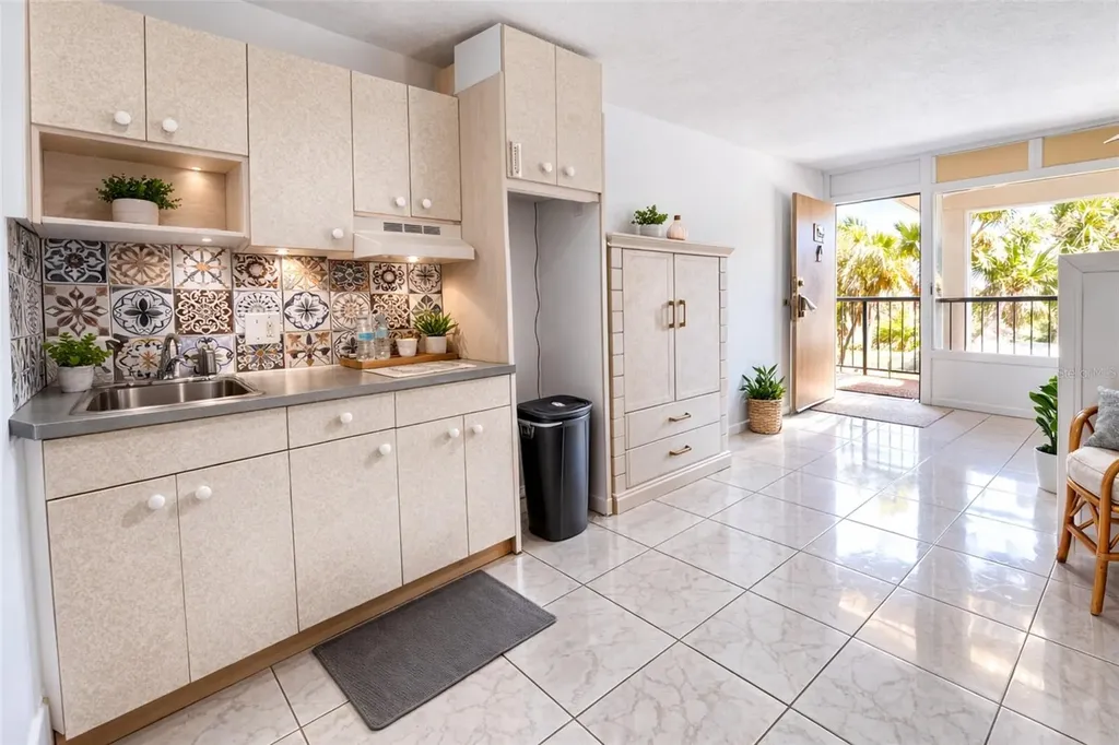 43420 Highway 27 Davenport FL 33837