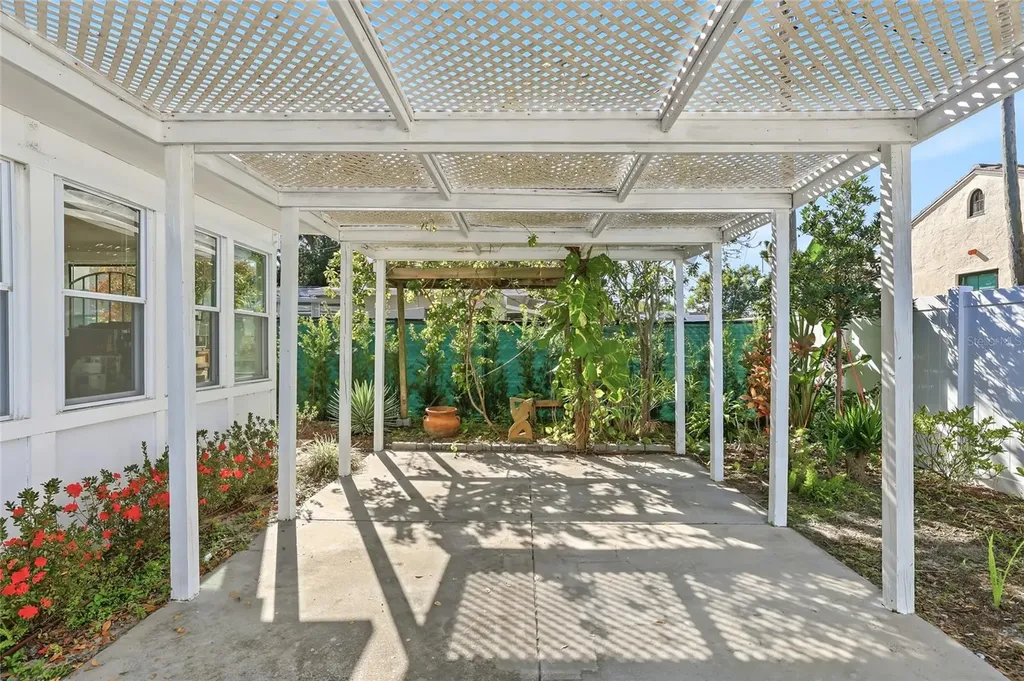 1010 45th Street North St Petersburg FL 33713