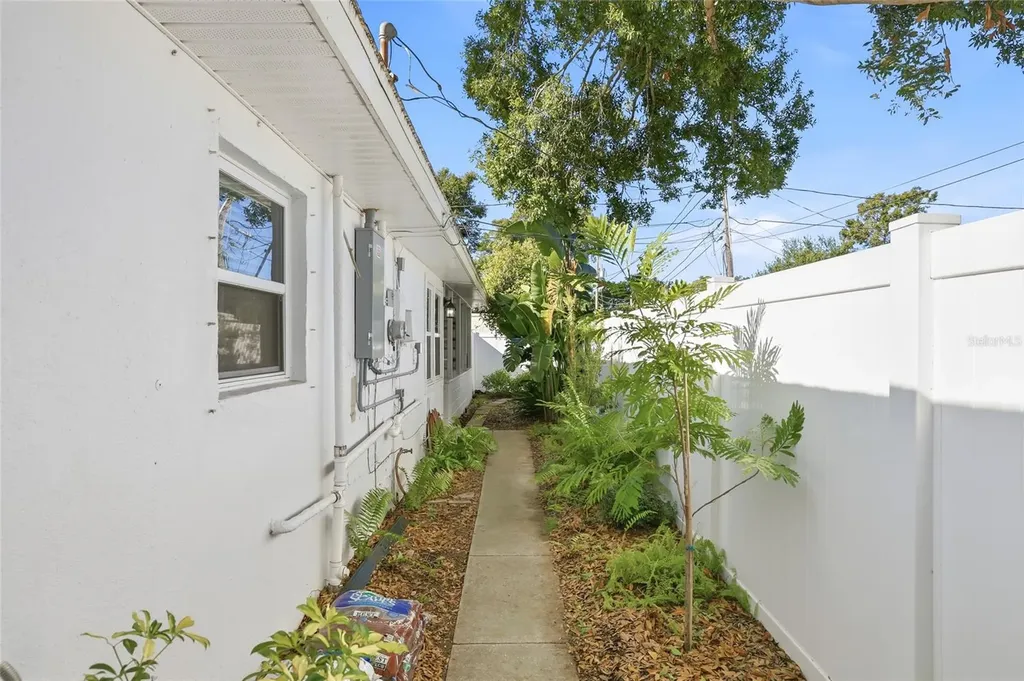 1010 45th Street North St Petersburg FL 33713