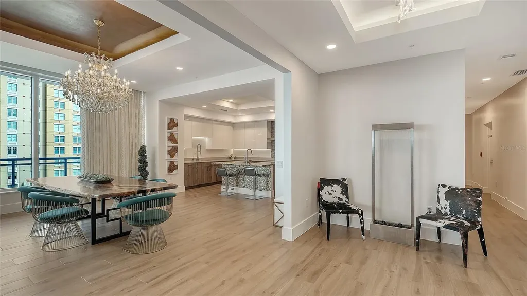 540 N Tamiami Trail Sarasota FL 34236