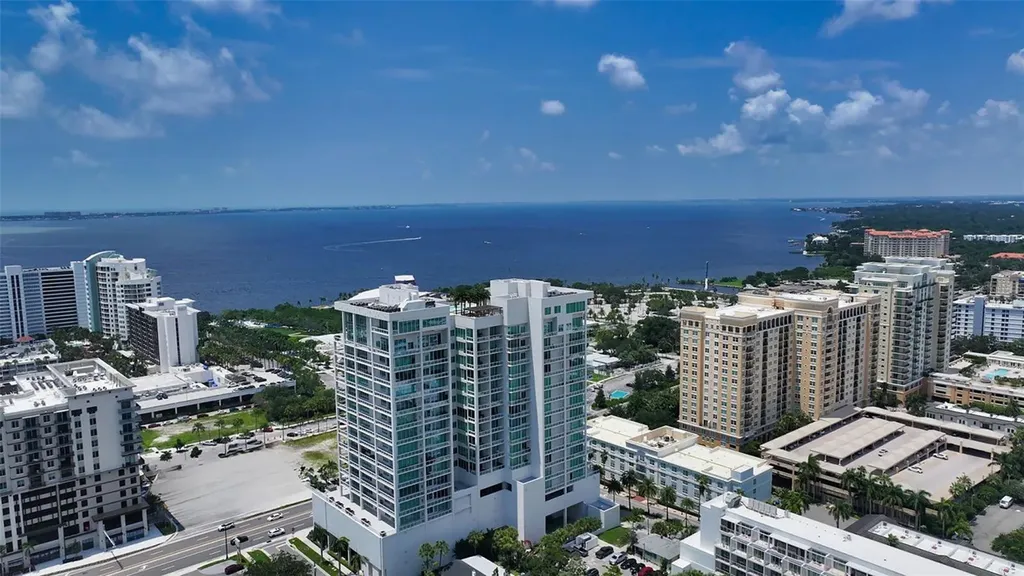 540 N Tamiami Trail Sarasota FL 34236