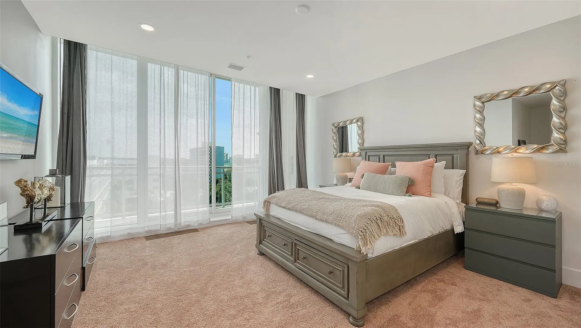540 N Tamiami Trail Sarasota FL 34236