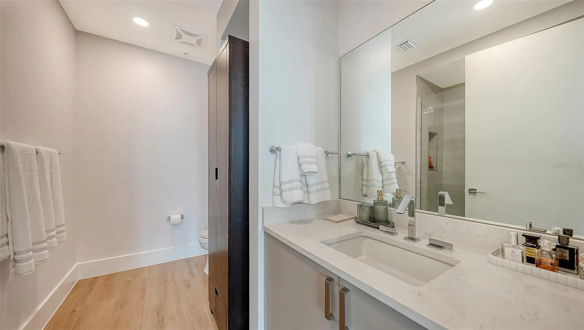 540 N Tamiami Trail Sarasota FL 34236
