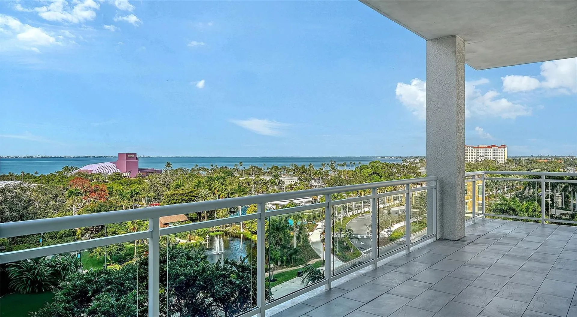 540 N Tamiami Trail Sarasota FL 34236