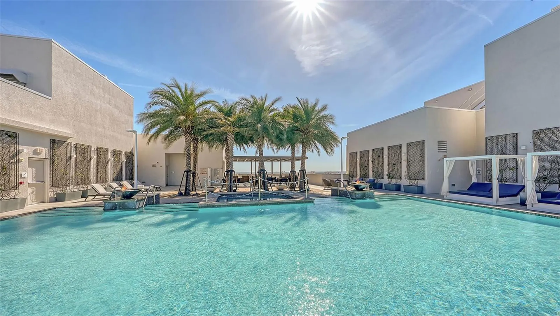 540 N Tamiami Trail Sarasota FL 34236