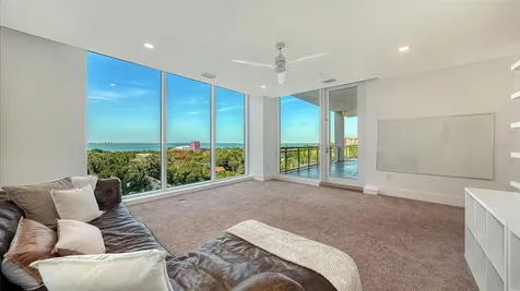 540 N Tamiami Trail Sarasota FL 34236