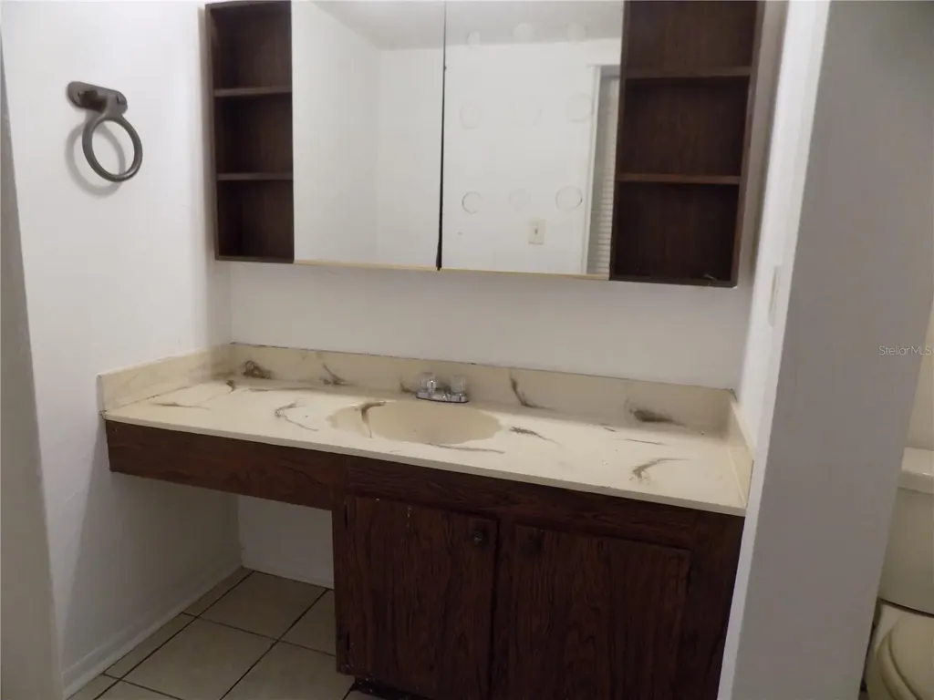 2811 SW Archer Road Gainesville FL 32608