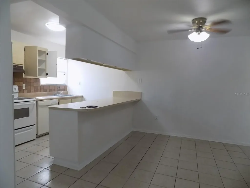 2811 SW Archer Road Gainesville FL 32608