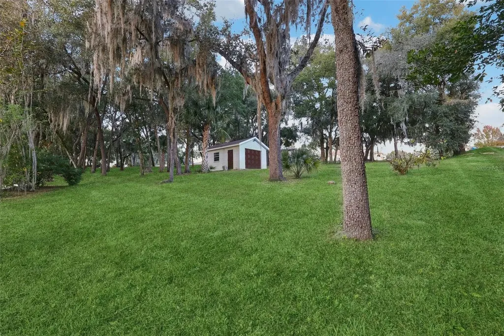 16400 Lakeshore Drive Minneola FL 34715