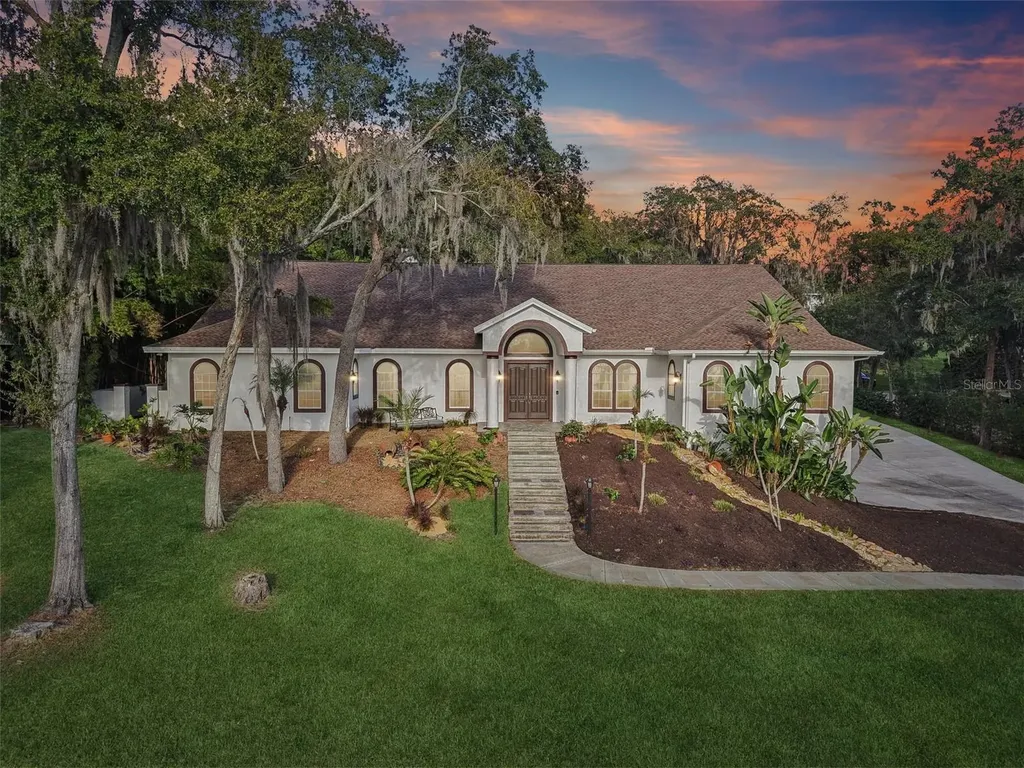 16400 Lakeshore Drive Minneola FL 34715