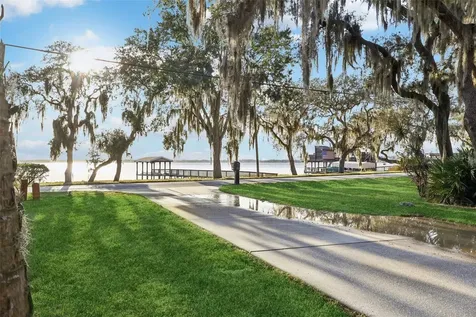 16400 Lakeshore Drive Minneola FL 34715