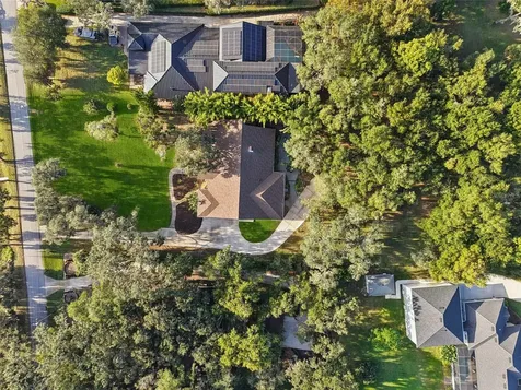 16400 Lakeshore Drive Minneola FL 34715