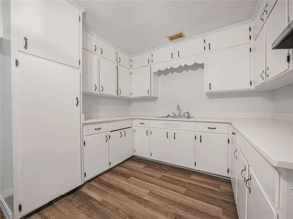 1761 Hwy 630 W Frostproof FL 33843