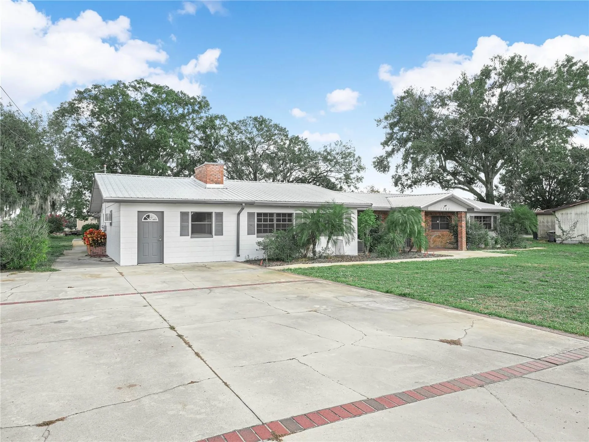 1761 Hwy 630 W Frostproof FL 33843